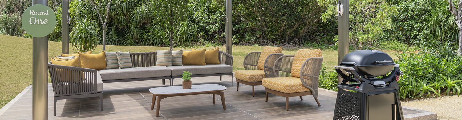 THE ROUND ACTIVITY LAWN